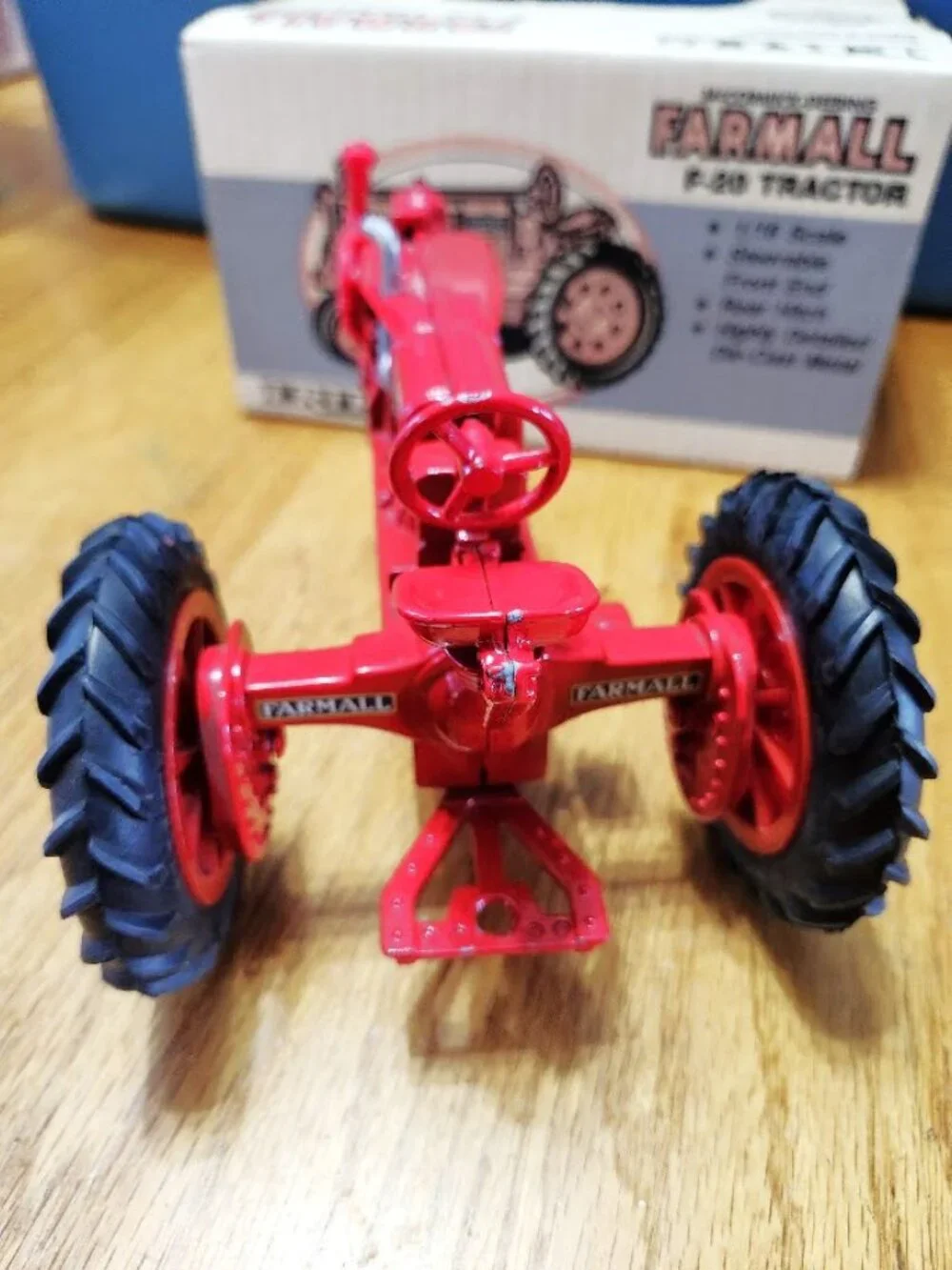 Ertl McCormick-Deering Farmall F-20 Tractor 1/16 scale Die Cast Metal
